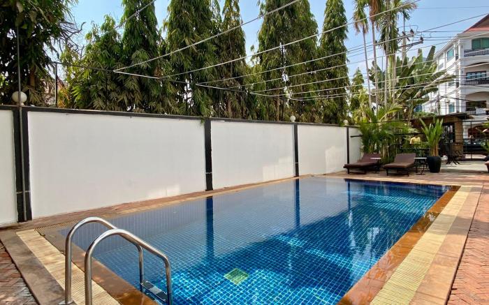 Maha Kali Hotel 