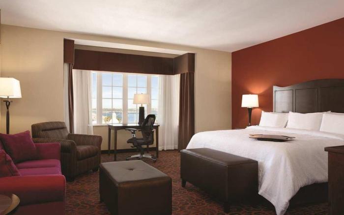 Hampton Inn Bradenton Downtown Historic District