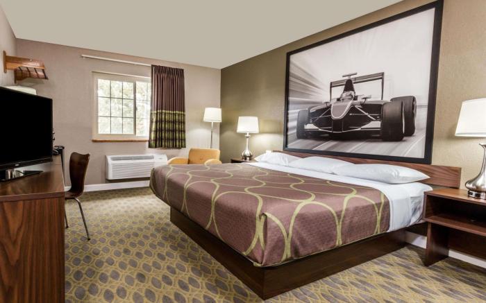 Super 8 By Wyndham Willows