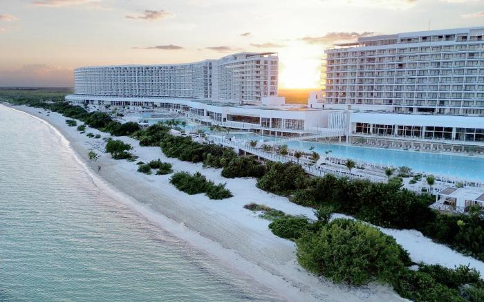AVA Resort Cancun - All Inclusive