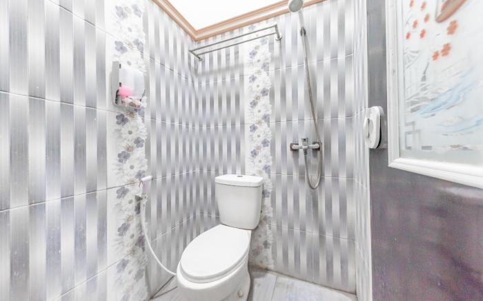 Urbanview Hotel Rifal Home Tegal