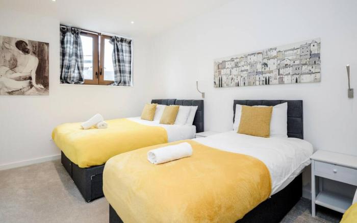 Spacious 1 Bed Luxury St Albans Apartment - Free