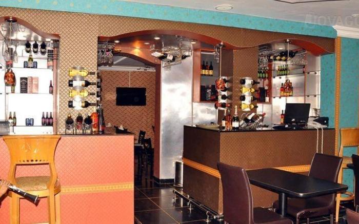 First View Luxury Hotel