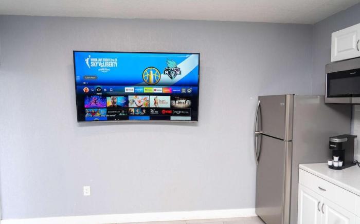 New! Boutique Studio Close to Beach & Casino DB4