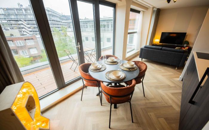Studio serviced apartments with City view  KS71-R