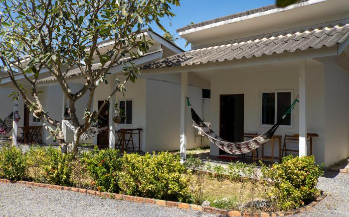 Isara Lanta Beach Resort