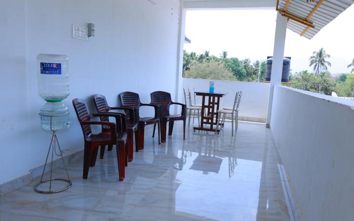 Aryas Residency