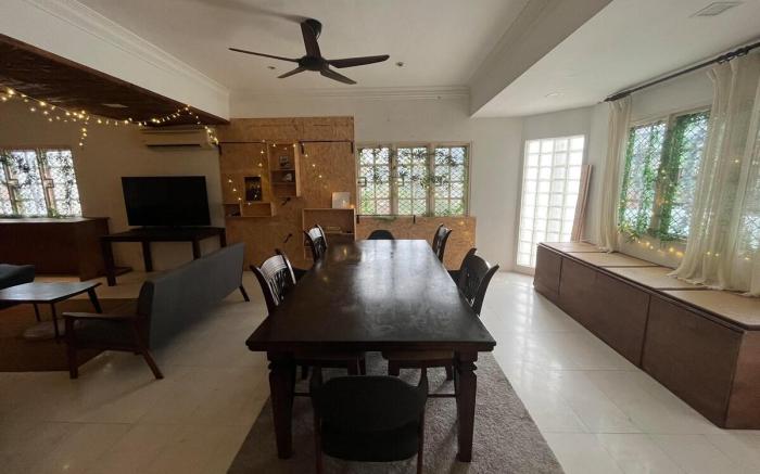House of David - Bungalow in ss2 PJ