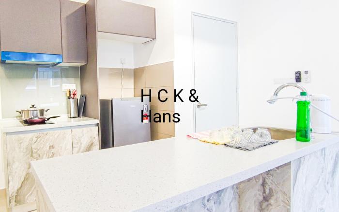 Stylish Balcony KL at Trion 2 by HCK
