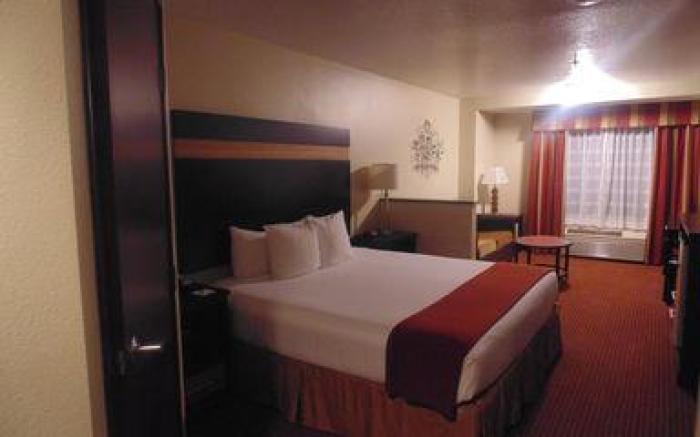 Holiday Inn Express Portland SE - Clackamas Area By IHG