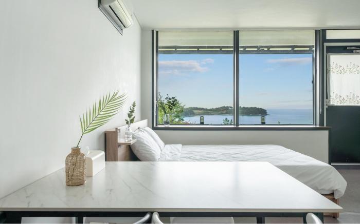 yeosu rebeu ocean view pension