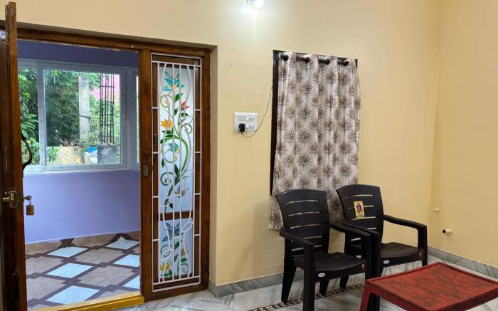 VARAHA GUEST INN LUXURY ROOMS