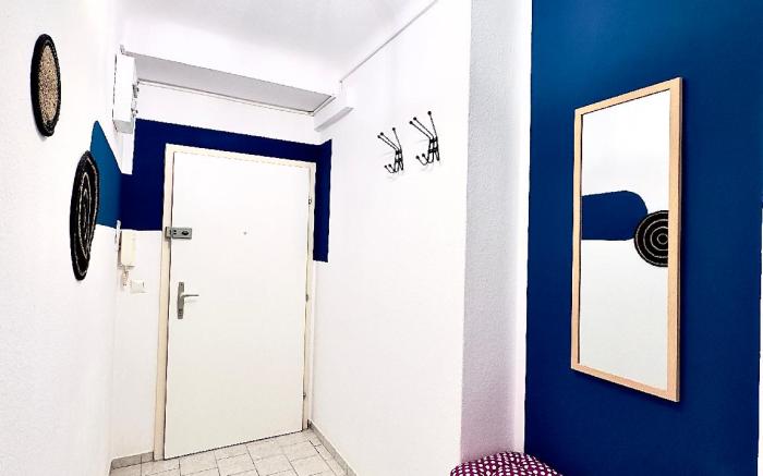 Design 3 bedrooms Apartment BY Main Train Station 