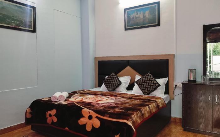 Pine Wood Mcleodganj