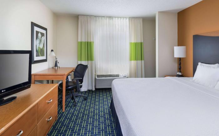 AmericInn by Wyndham Topeka