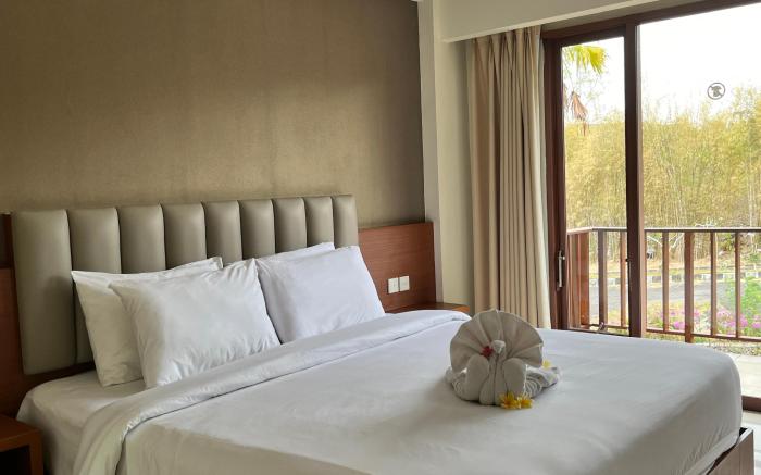 New Kuta Hotel by Lorin
