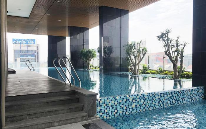 Kingston Reside Free Pool Gym 22nd FL 5min Airport