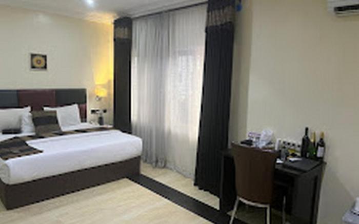Fresh Spring Hotels & Towers 