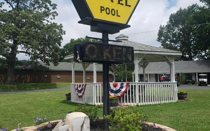 Early American Motel