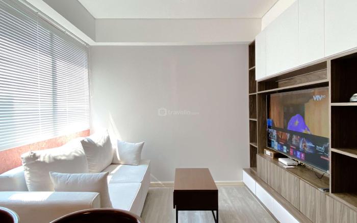 BestModern 2BR at Meikarta Apartment By Travelio