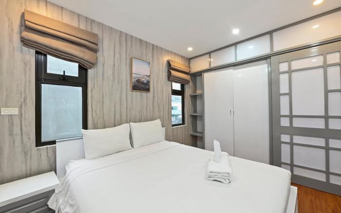2BR apartment 20 Linh Lang near Lotte/Kim Ma