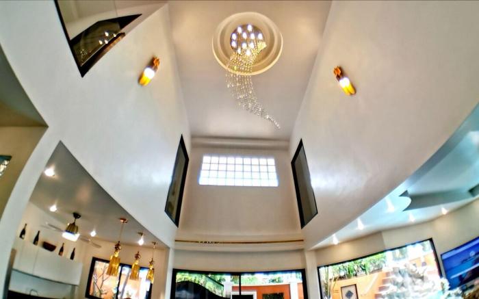 GOLDLAND Luxury Pool Villa Pattaya Walking Street