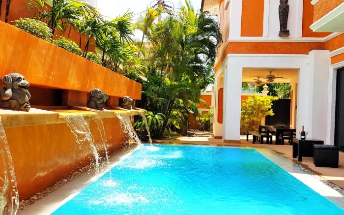 WOWLAND Luxury Pool Villa Pattaya Walking Street