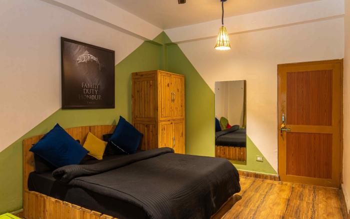 Whoopers Hostel