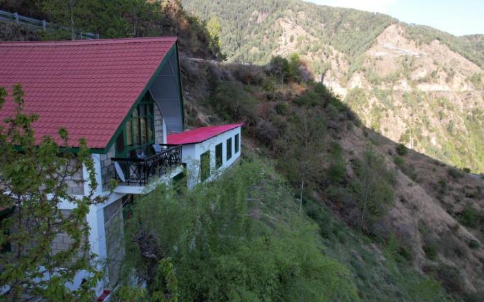 Crossroads Narkanda Cottages