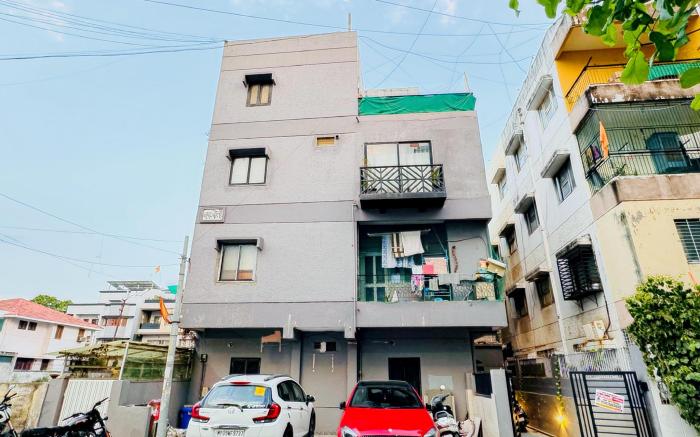 HomeEscape 1BHK Retreat Near Saket Square