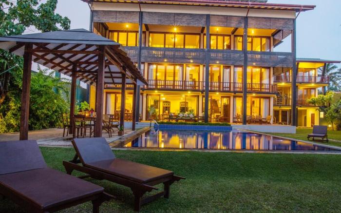 South Point Ocean - 8 bedroom Luxury Beach Villa
