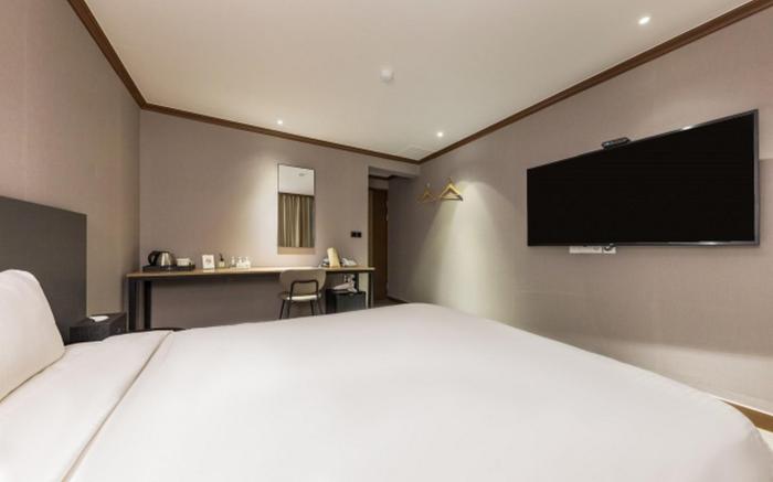 Daejeon Yuseong Top Cloud Hotel