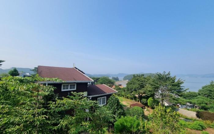Seosan Pine Sea Pension