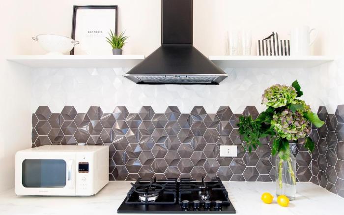 Style and Comfort In Airy Apartment Near Colosseum