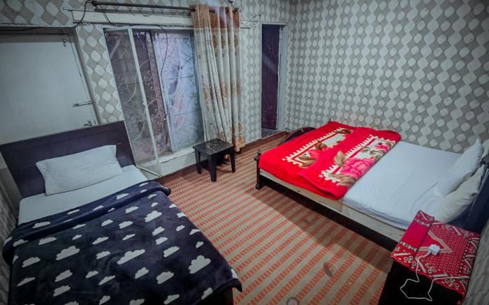 Royal Lodge Guesthouse 