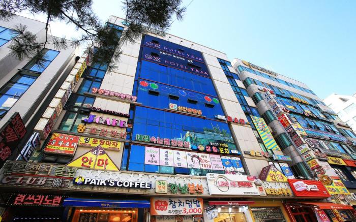 Hotel Yaja Hwajeong Station