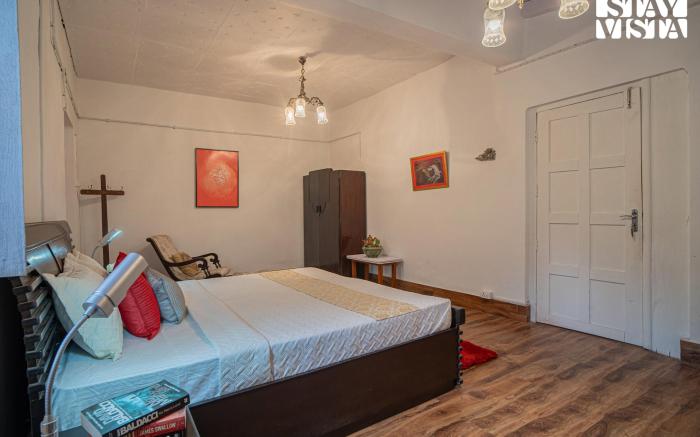 StayVista at Edwinstowe House