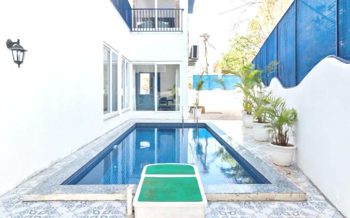 The Greek Villa: 3 BHK Private Pool Candolim (GOA)