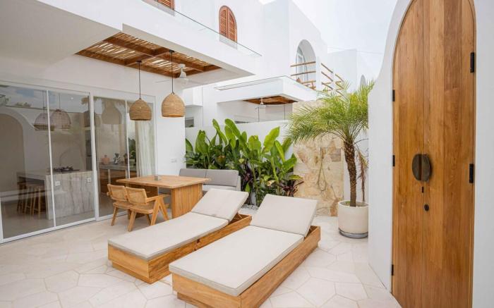 Las Casas Villa Canggu - Private Pool -