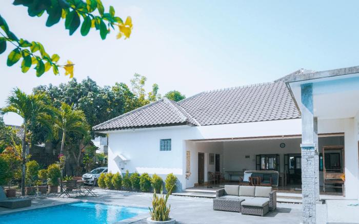 Four Bedroom Maharani Villa Jogja