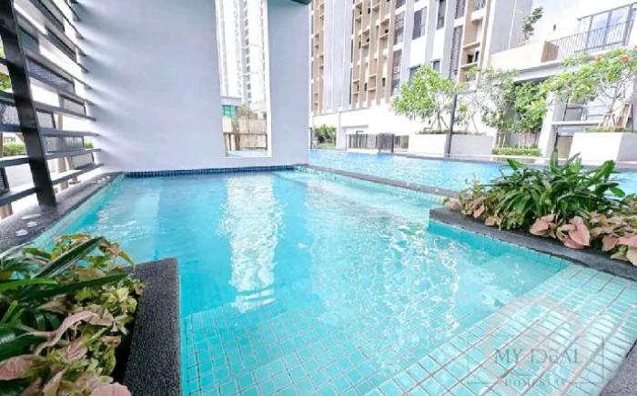 Sky Tree  Apartment at Bukit Indah with Netflix 