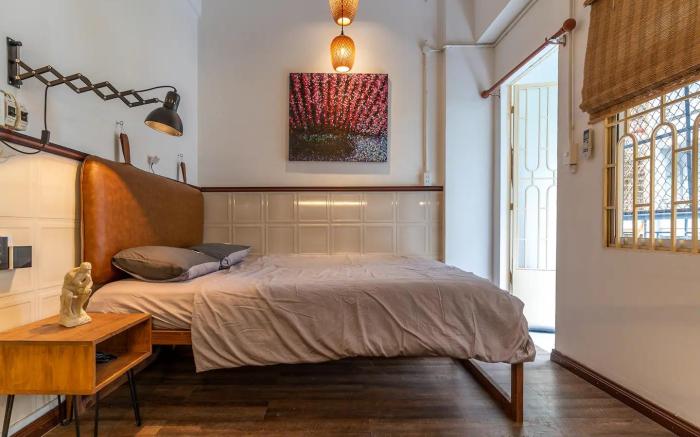 Insta-worthy Smart Home W/ Bathtub in Dist1 NDC