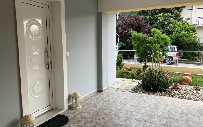 Kamena Home Apartment in Kamena Vourla