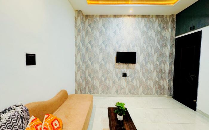 Home Escape Azure 3BHK Bunglow, Nr Apollo DB City