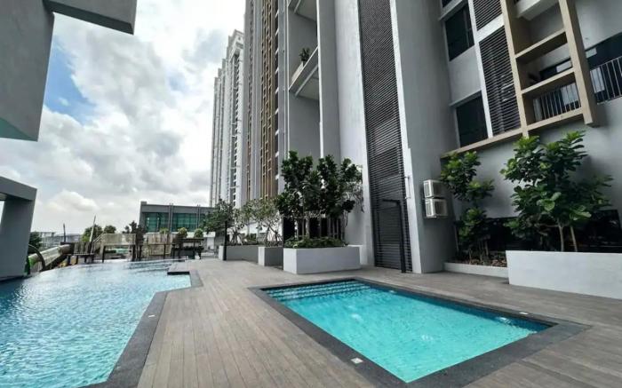 Sky Tree Bukit Indah Wifi netflix 