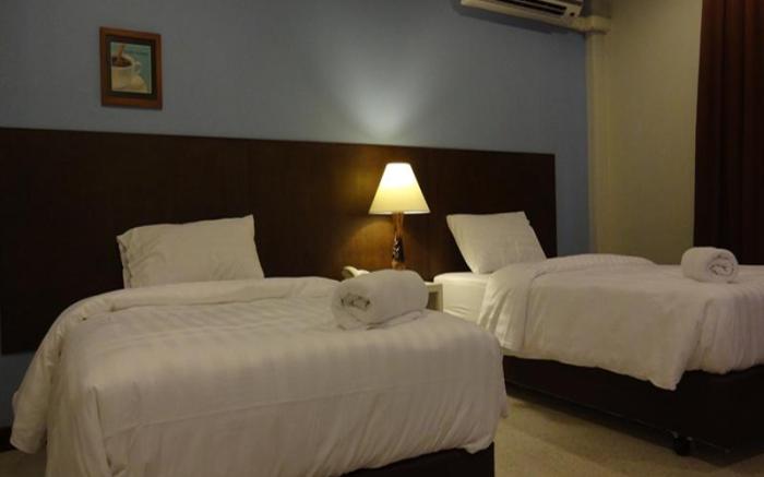 Mango Bedroom Inn