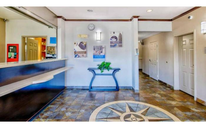 OYO Townhouse Beaumont Medical Center Area