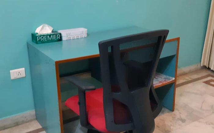Executive Suite 2BHK excellent for stay & meetings