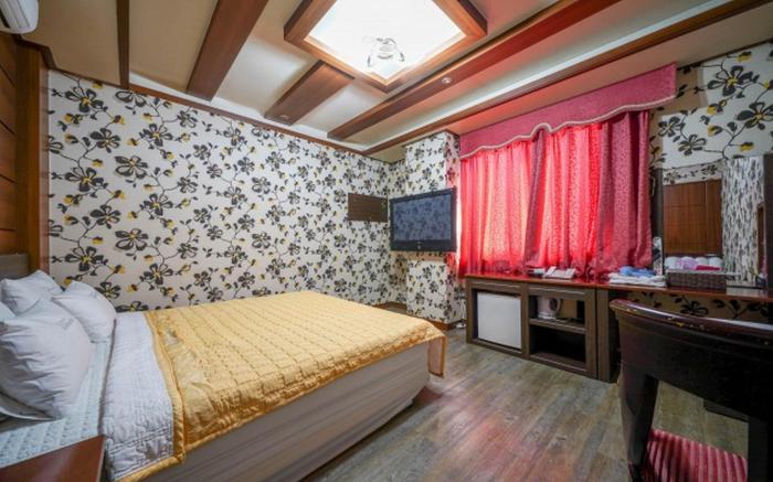 Geojedo Gohyeon Renaissance