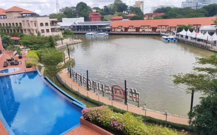 Casa del Rio Residences 